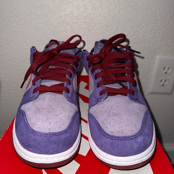 Nike Dunk Low Dark Plum Sneakers - Picture 2 of 8